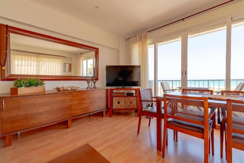 Perfecto Apto A Orillas Del Mediterraneo 4pax Appartement El Perellonet